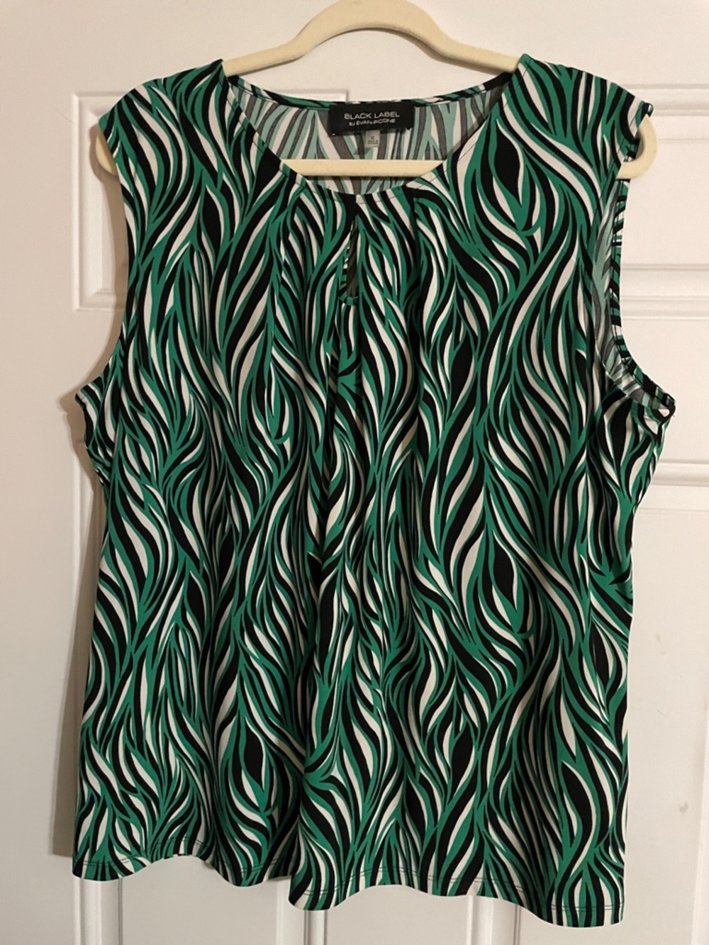 Black Label Green & Black Abstract Wave Print Sleeveless Camisole